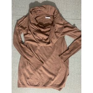 Women sweat shirts $5 each